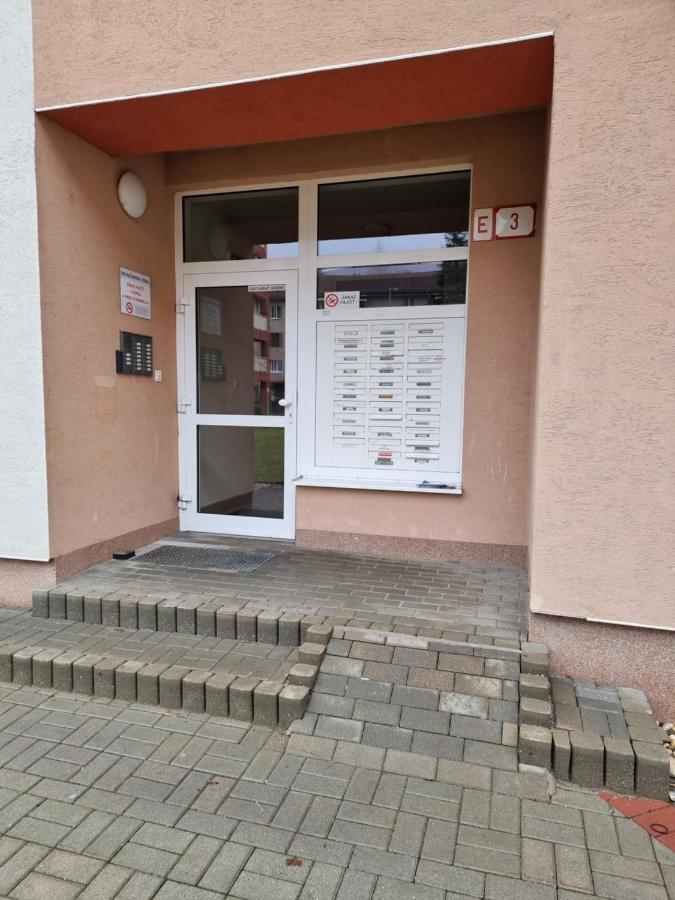 Apartment Banska - City Centre & Private Parking Μπάνσκα Μπίστριτσα Εξωτερικό φωτογραφία